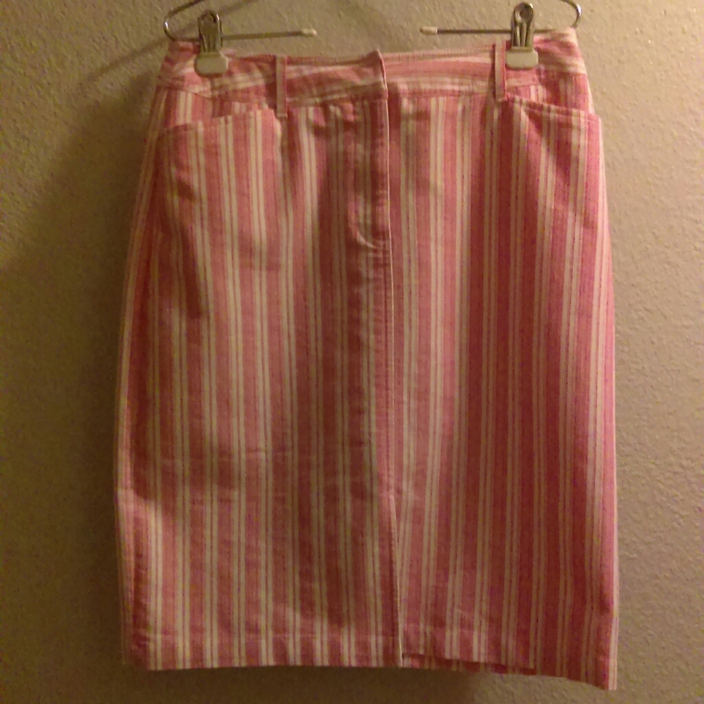 Joneswear Sport stretch pink & white striped skirt